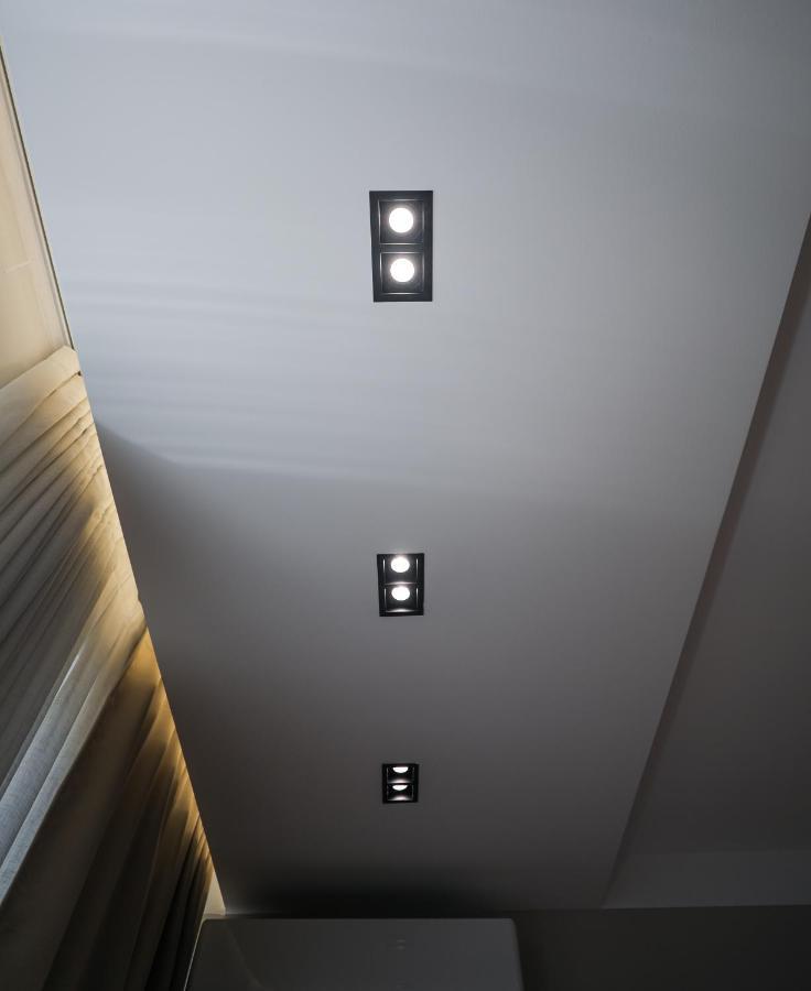 Miku Apartment -Outstanding Apartment At Taiwan Tirana Exterior foto